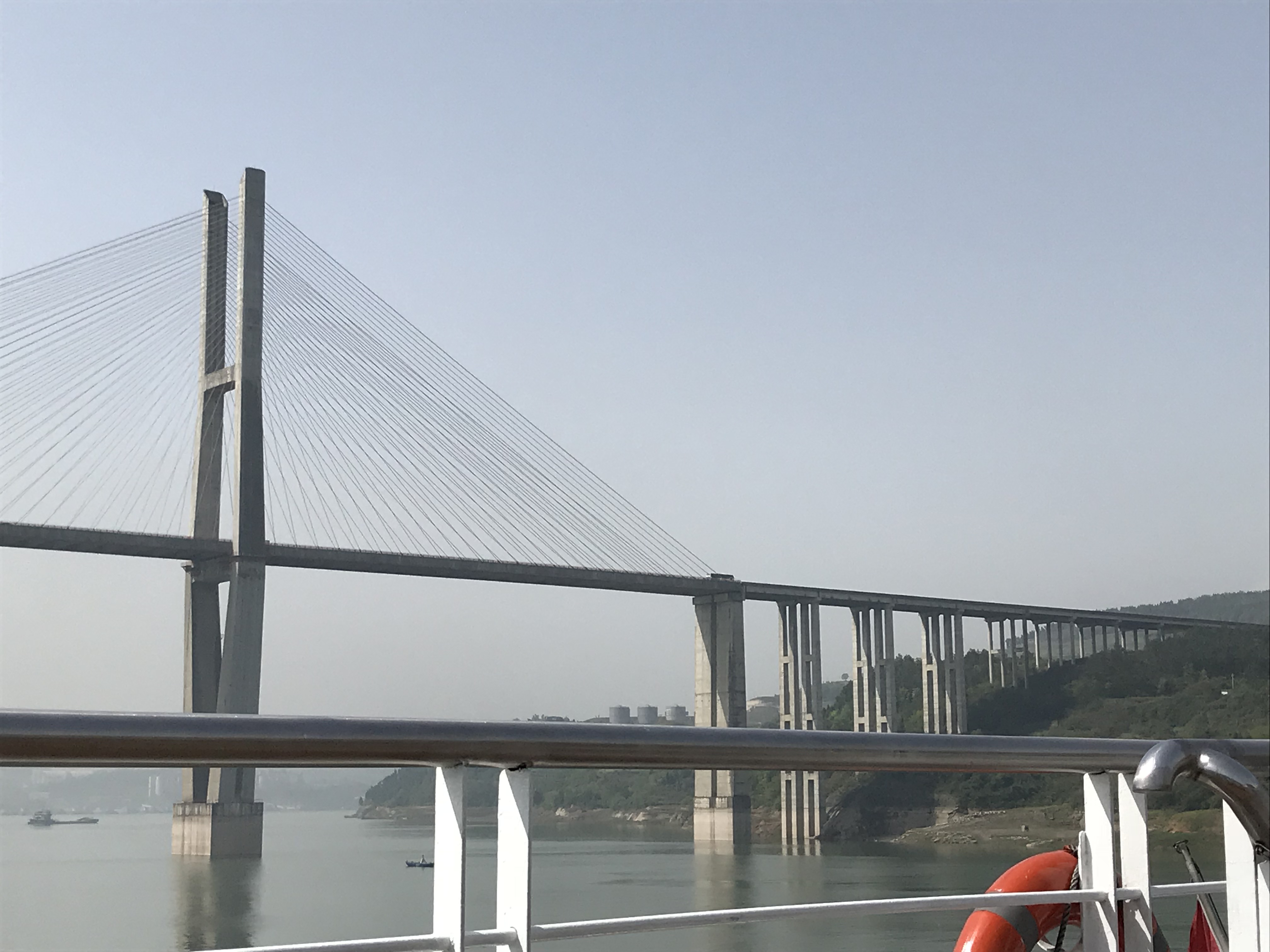 ./2018/03 - Viking China/16 - Shibaozhai/IMG_7526.JPG